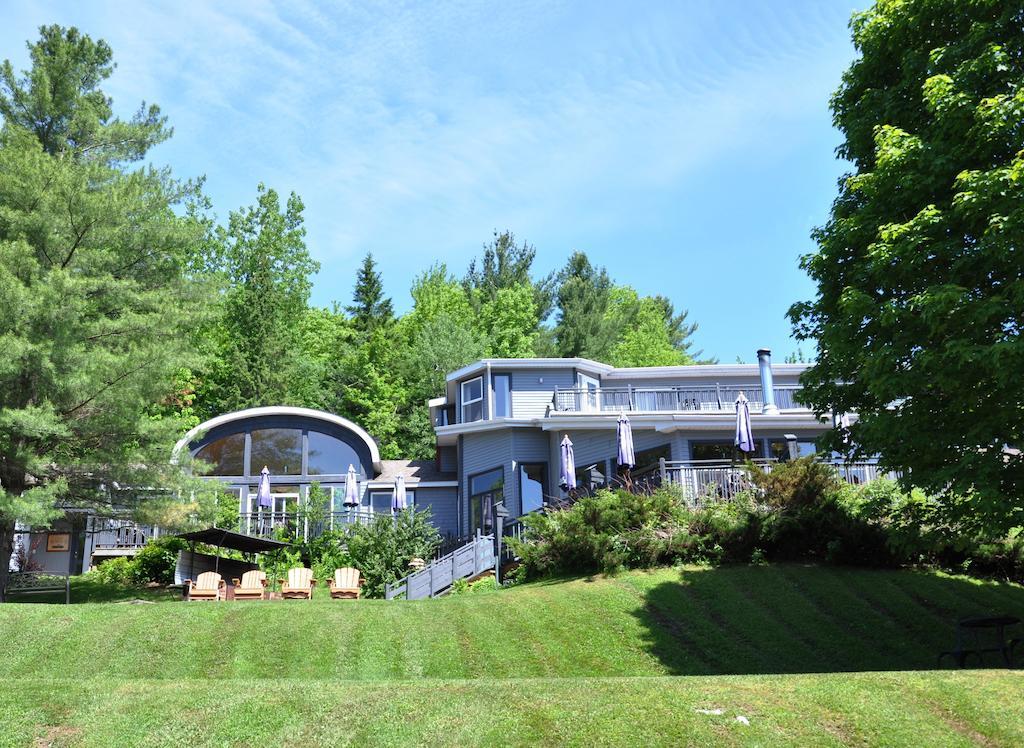 La Petite Auberge De Jouvence Magog ภายนอก รูปภาพ